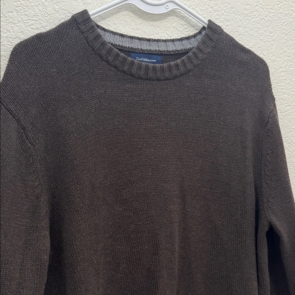 Croft & Barrow Men’s Knit Sweater Brown, Size M, Good Condition